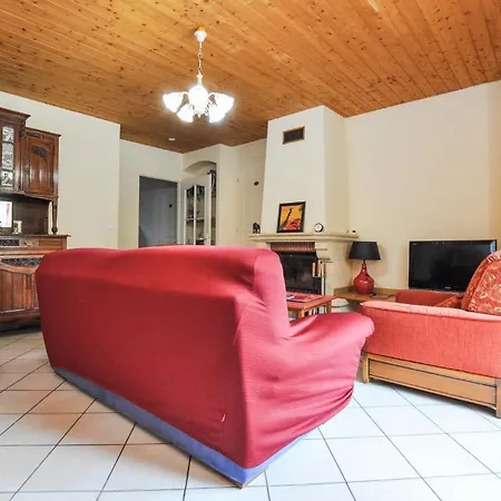 3 Bedroom Gorgeous Home In Saint-Andre-Les-Alpes *